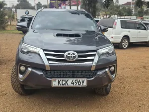 Toyota Fortuner 2016 Gray
