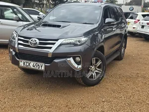 Toyota Fortuner 2016 Gray