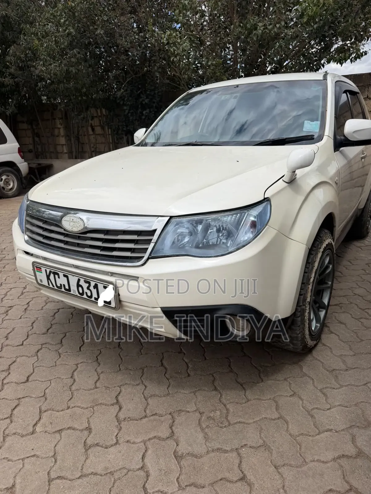 Subaru Forester 2010 White
