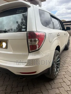 Subaru Forester 2010 White