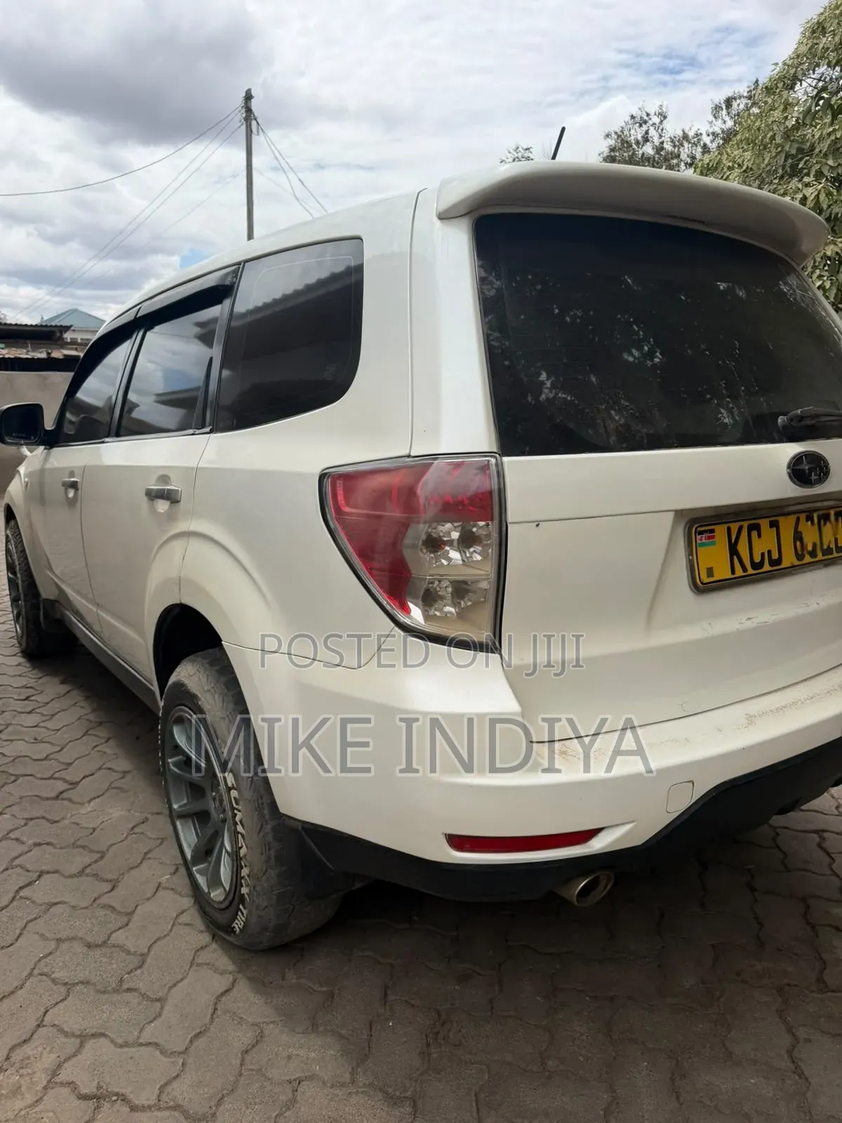 Subaru Forester 2010 White