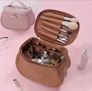 Portable Cosmetic Storage Bag.
Toiletry Bag
Cream Pink Brown