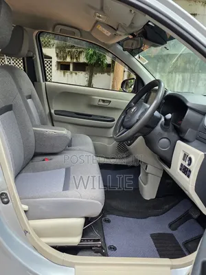 Toyota Passo 2018 Silver