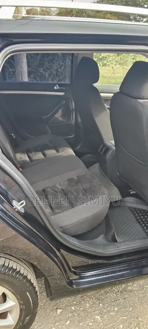 Volkswagen Golf 2012 Black