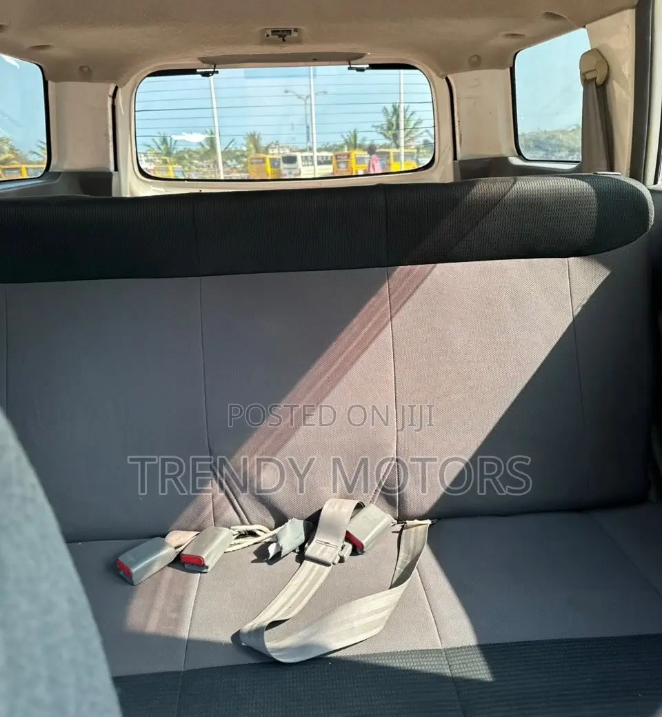 Nissan Advan 2013 White