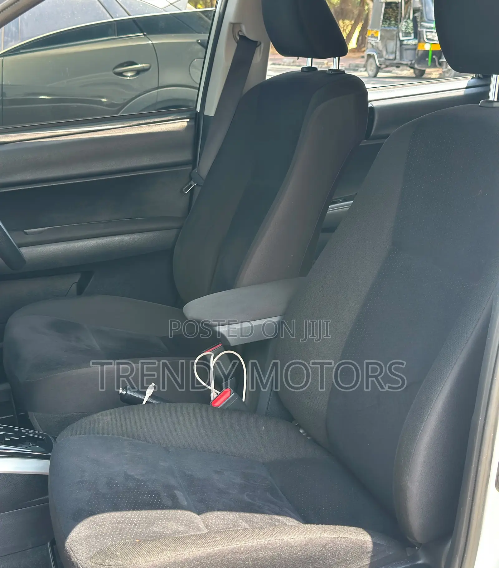 Toyota Corolla Fielder 2018 White