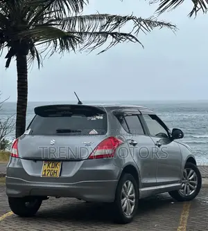 Suzuki Swift 2015 Gray