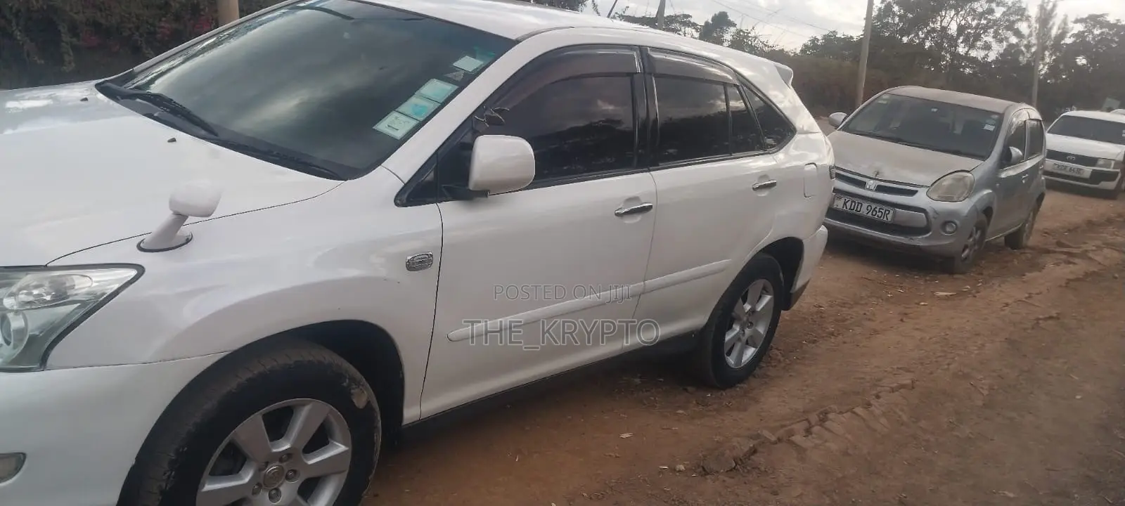 Toyota Harrier 240G 2012 White
