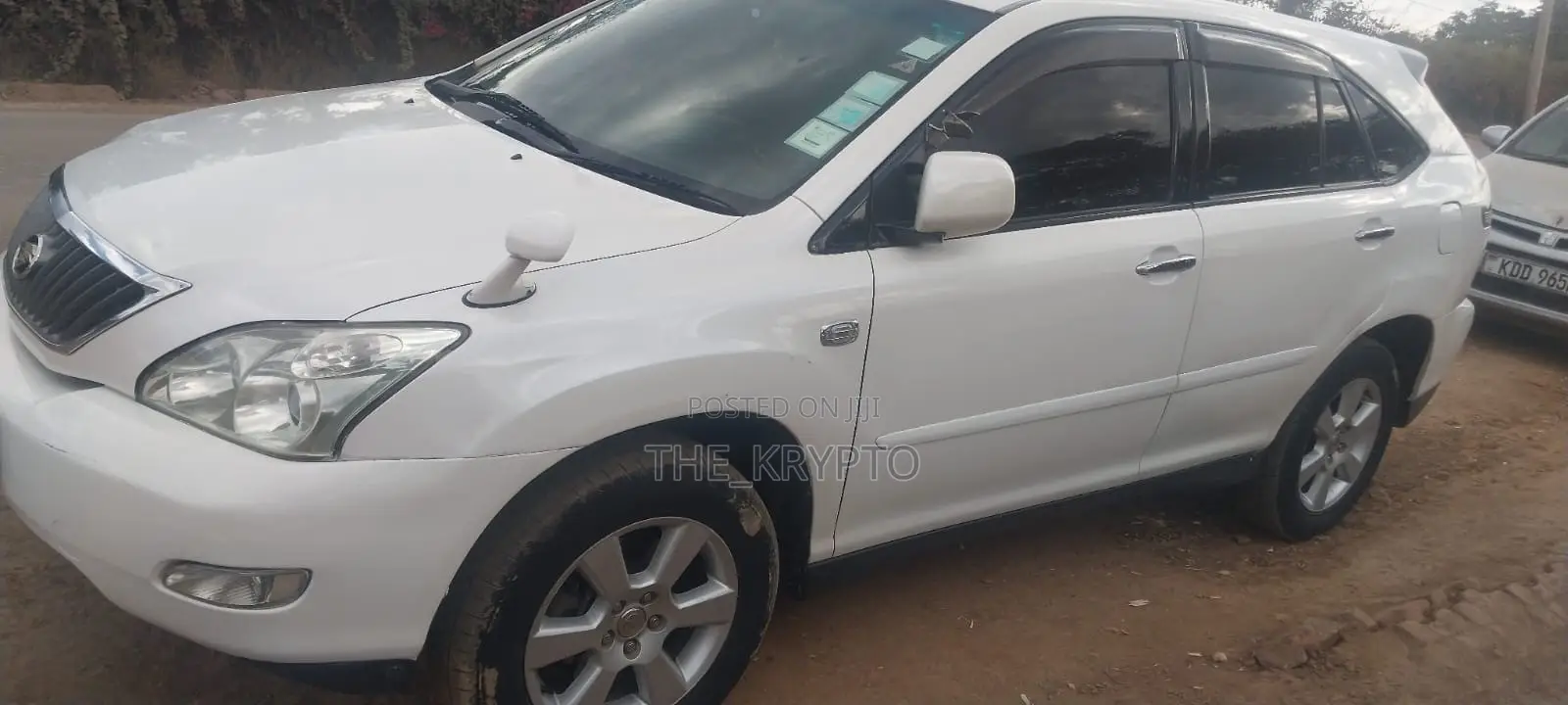 Toyota Harrier 240G 2012 White