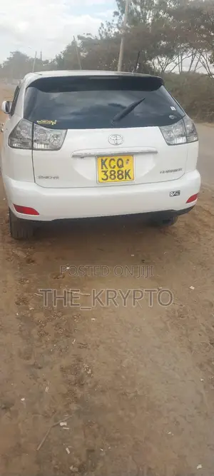 Toyota Harrier 240G 2012 White