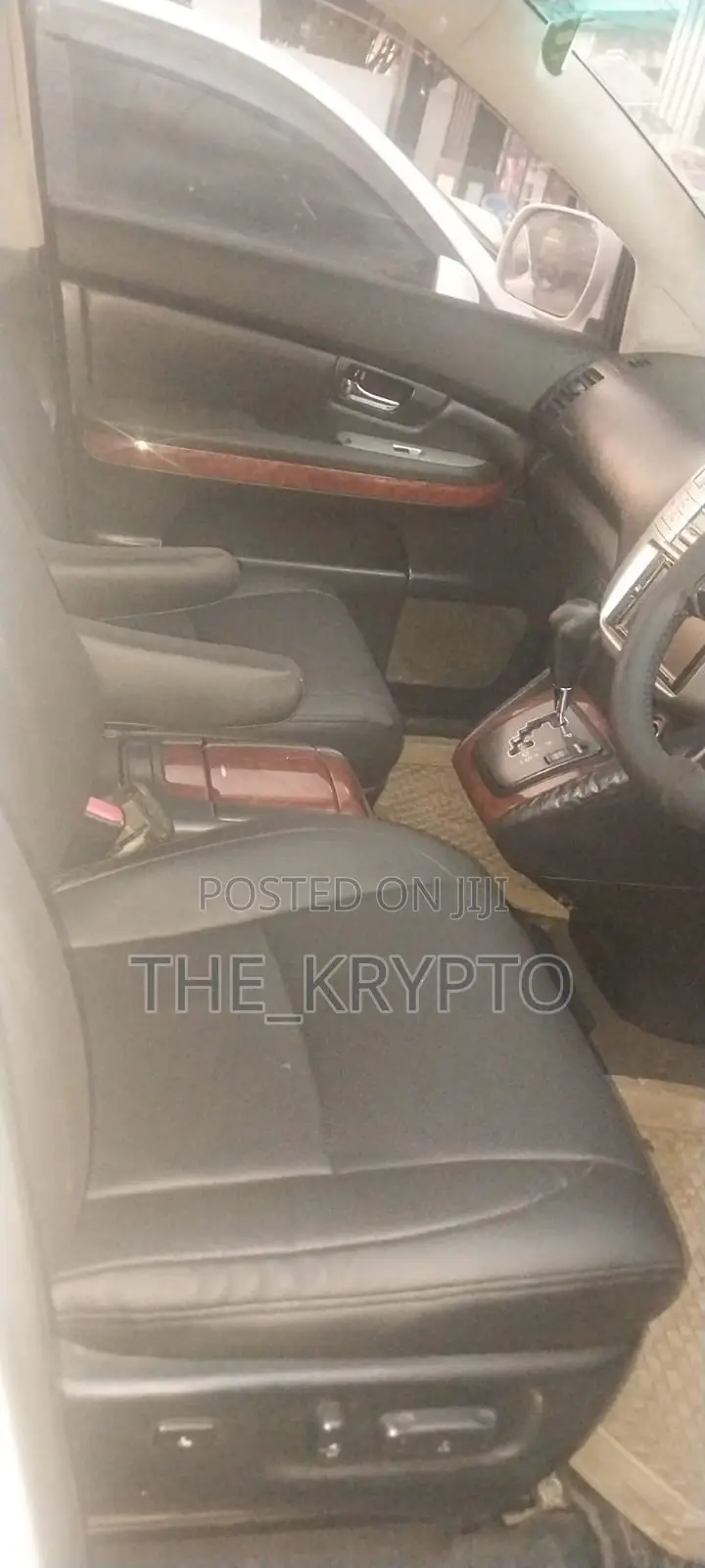 Toyota Harrier 240G 2012 White