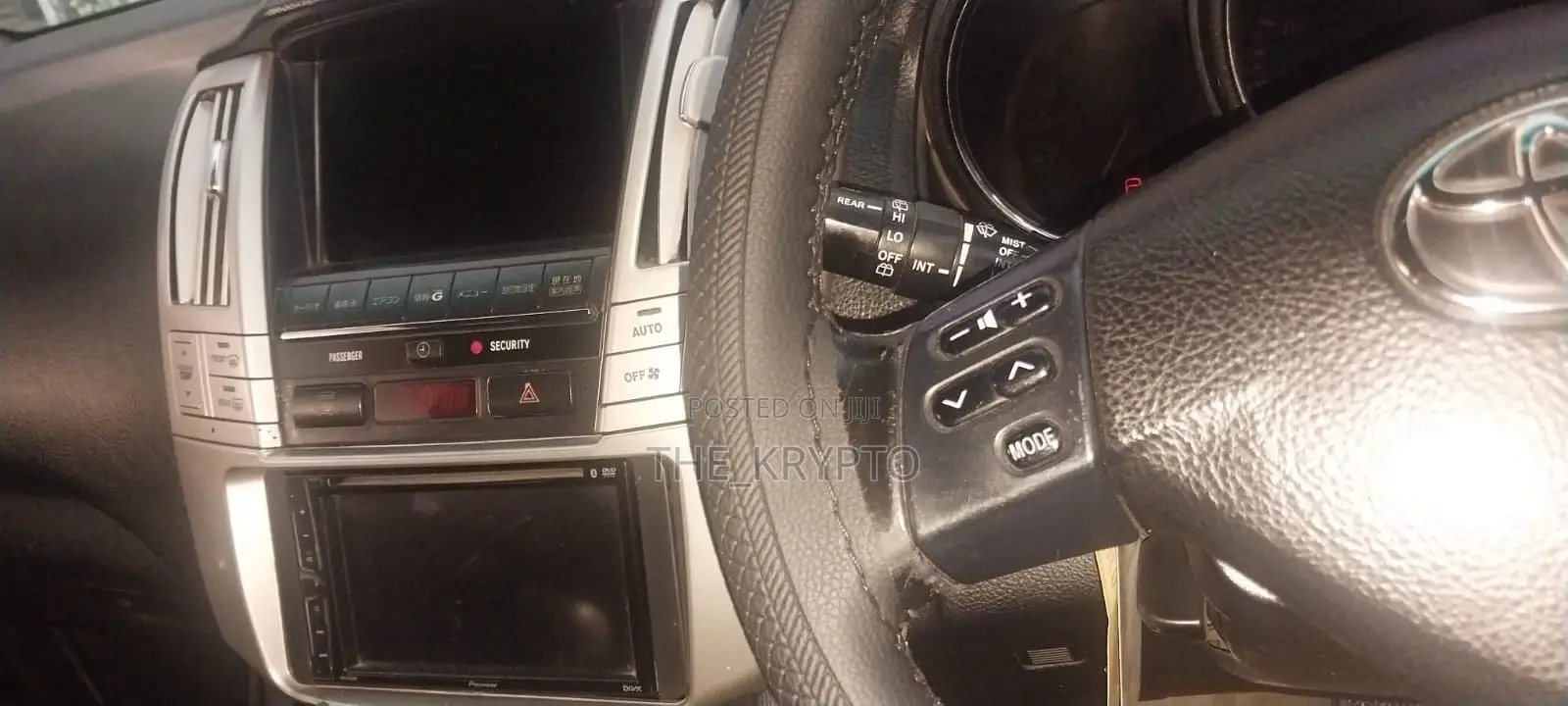 Toyota Harrier 240G 2012 White