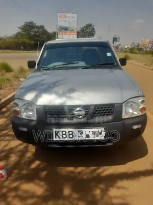 Nissan Hardbody 2007 Silver