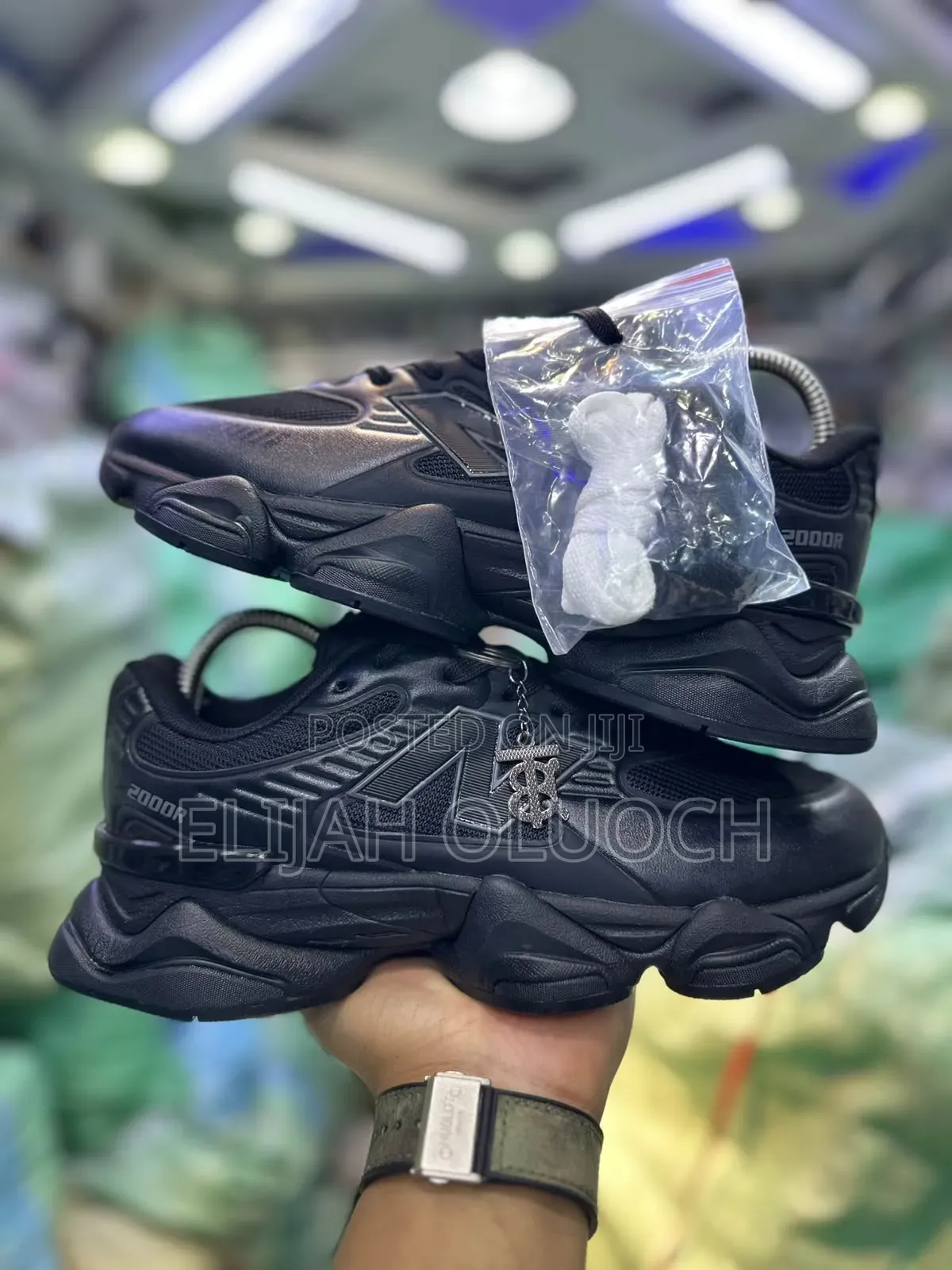 New Balance 2000R ” Triple Black “
Quality Leather