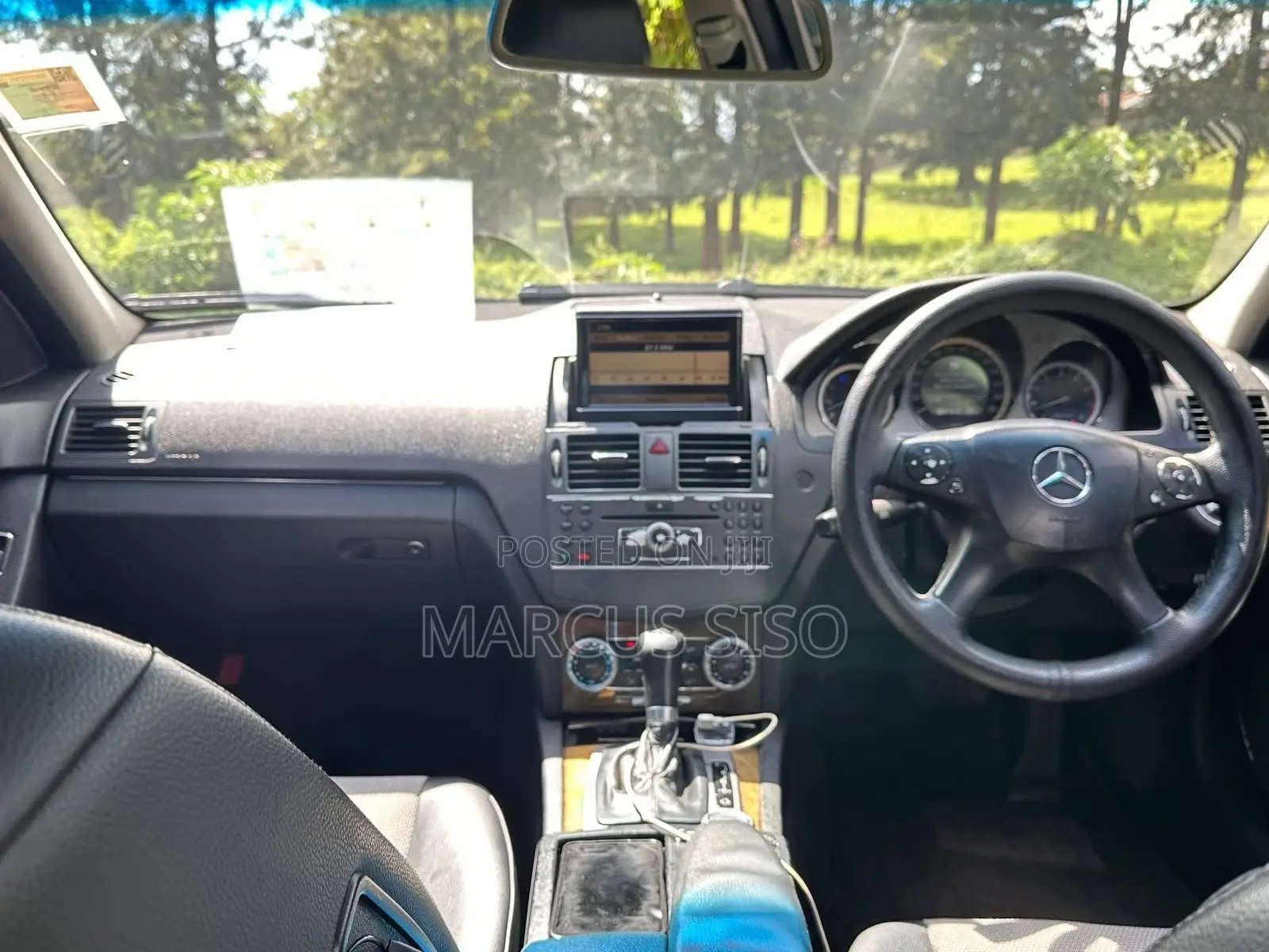 Mercedes-Benz C200 2010 Gray