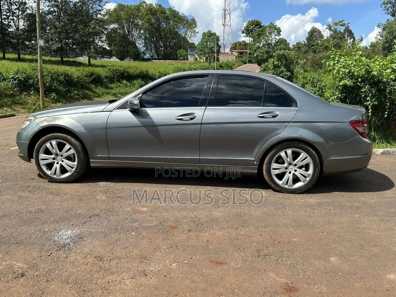 Mercedes-Benz C200 2010 Gray