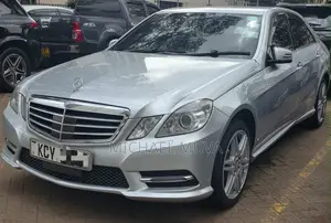 Mercedes-Benz E300 2013 Silver