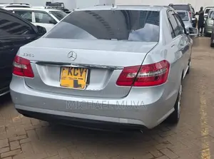 Mercedes-Benz E300 2013 Silver
