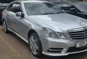 Mercedes-Benz E300 2013 Silver