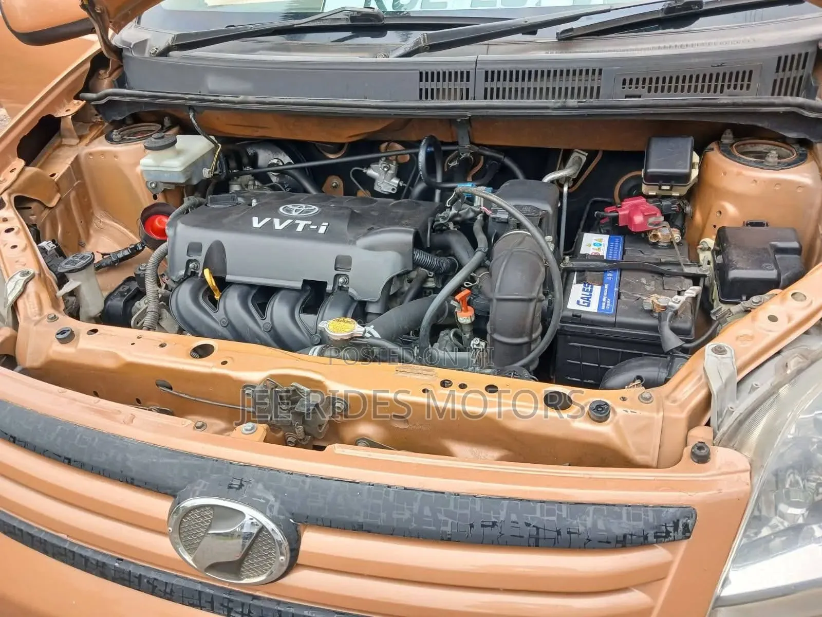 Toyota Raum 2008 Orange
