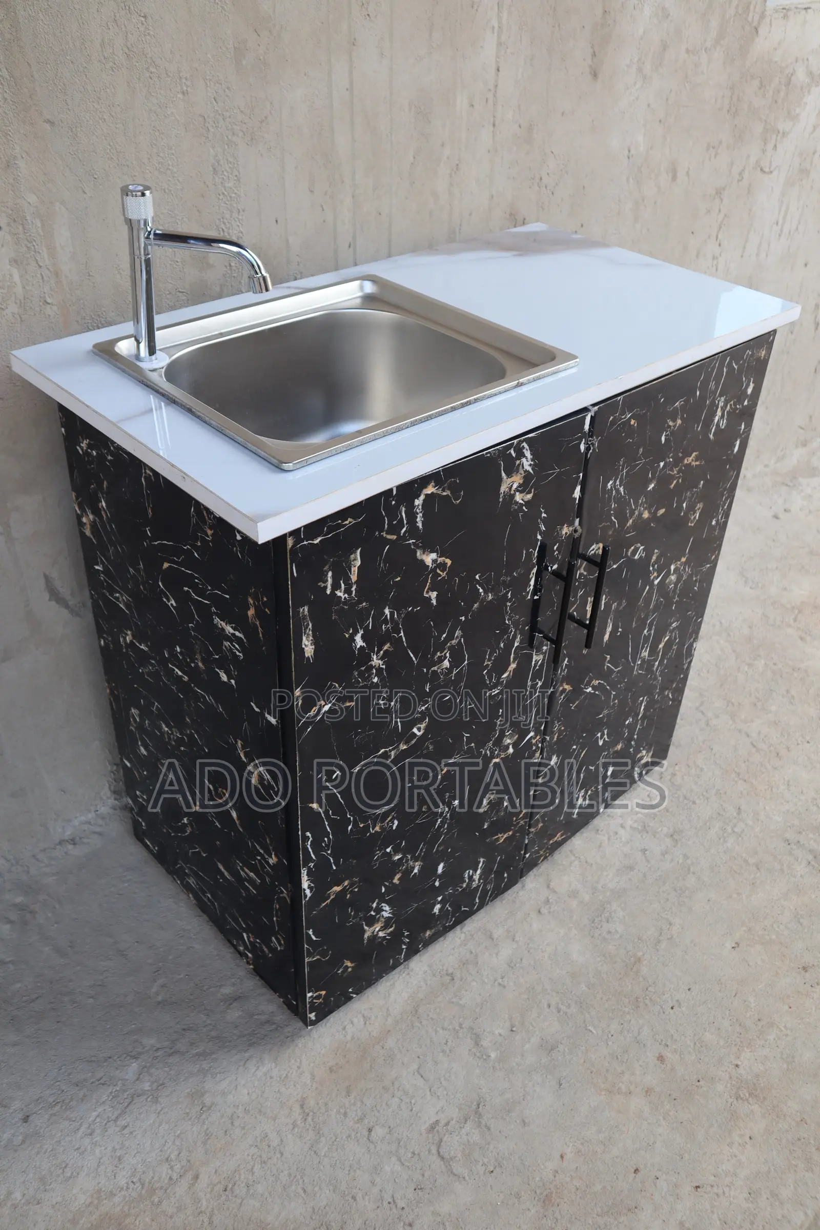 Portable Sinks for Hire to Outdoor Catering and Food Kiosks