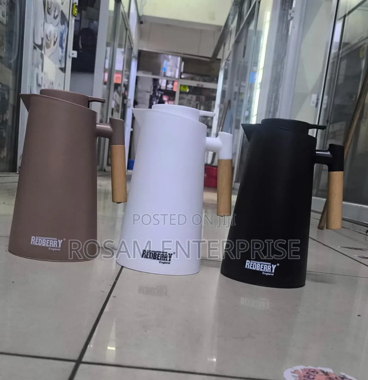 Redberry Flask With 1Ltr
Keeps Hot and Cold for 24hrs