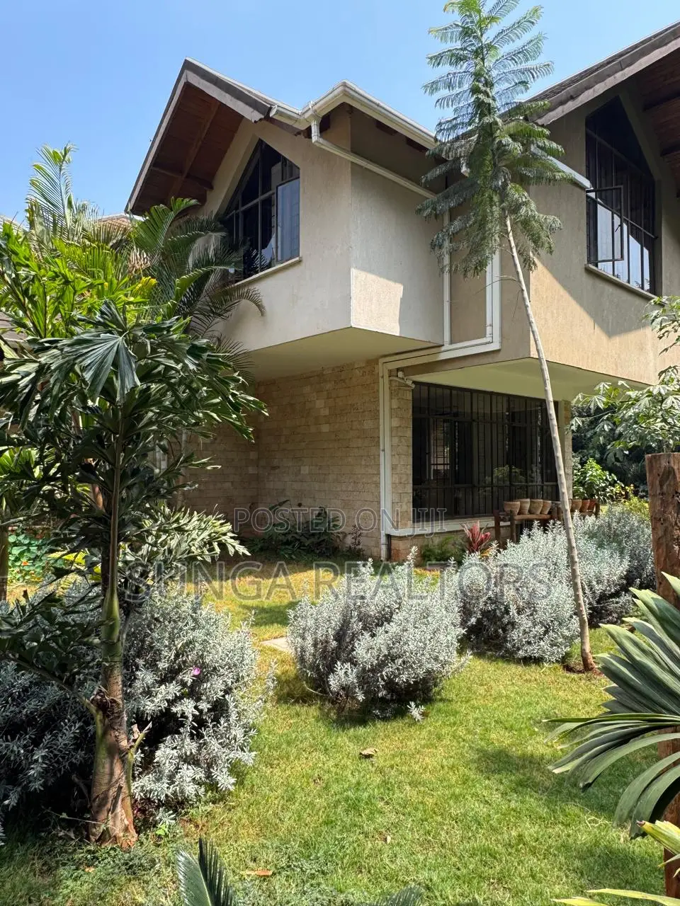 Furnished 5bdrm Villa in Runda for rent