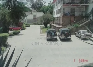 3bdrm Apartment in Lavington, Thompson, Valley Arcade for sale