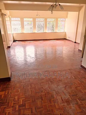 3bdrm Apartment in Lavington, Thompson, Valley Arcade for sale