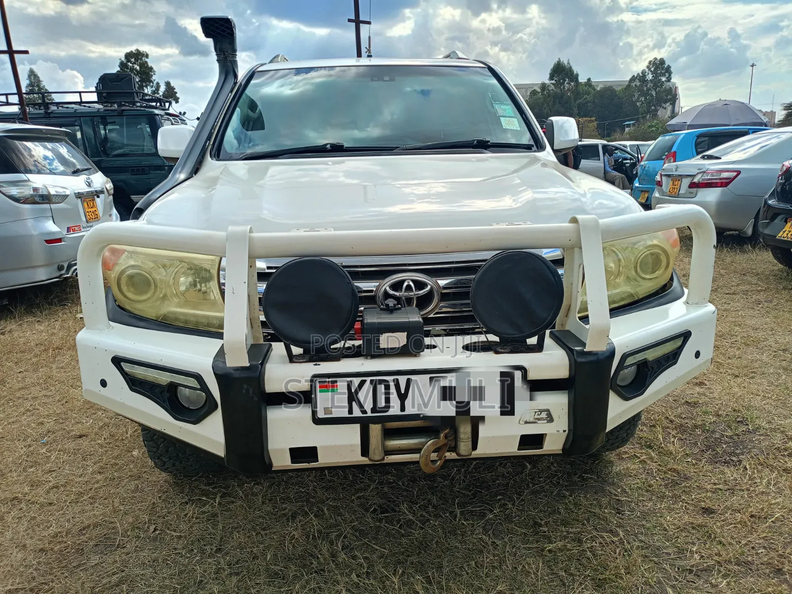 Toyota Land Cruiser 2012 White