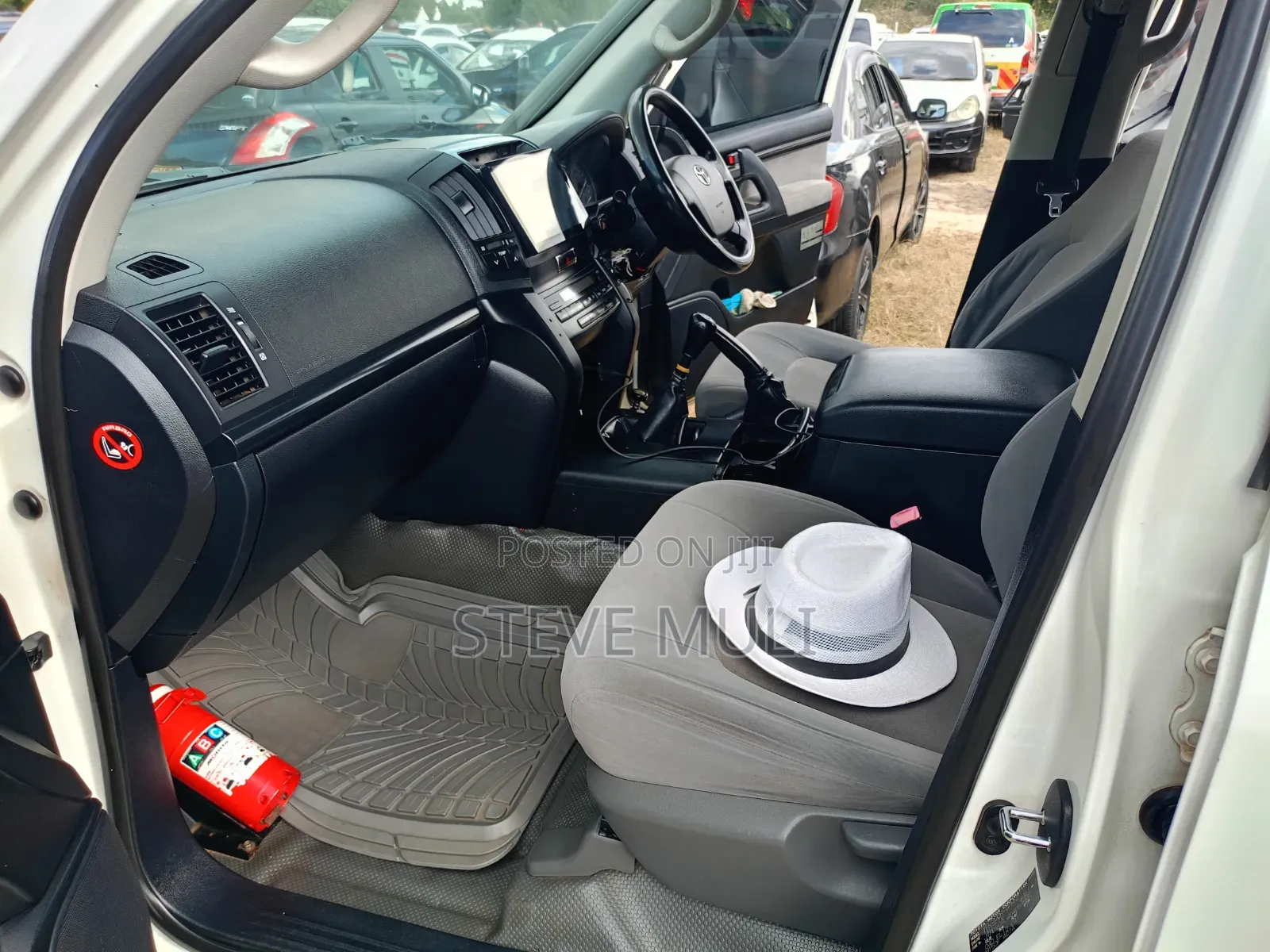 Toyota Land Cruiser 2012 White