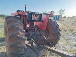 Massey Furgesson 375