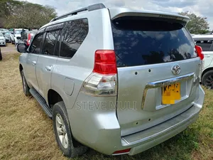 Toyota Land Cruiser Prado 2009 Silver