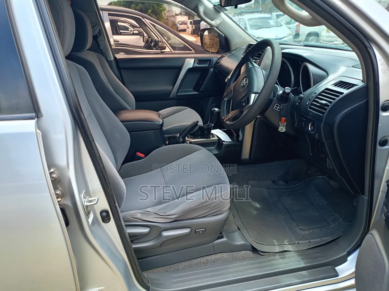 Toyota Land Cruiser Prado 2009 Silver