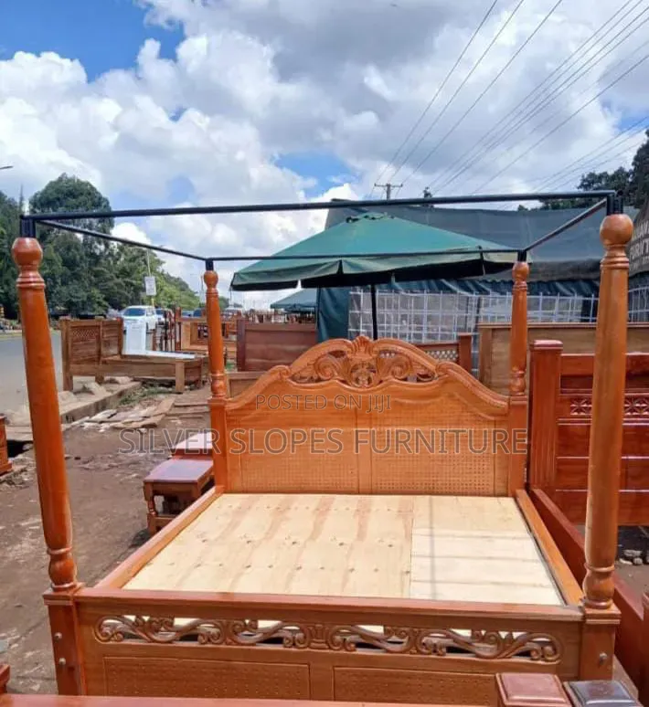 Poster Bed 6by6( King Size Bed)