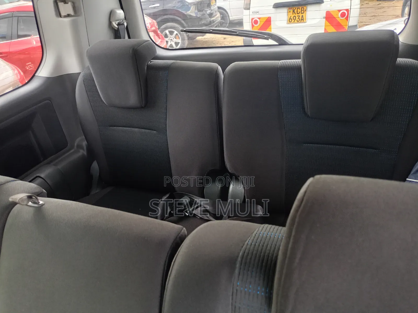 Toyota Voxy 2009 Silver