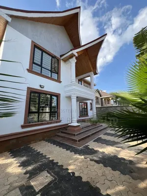 5bdrm Mansion in Kamakis for sale