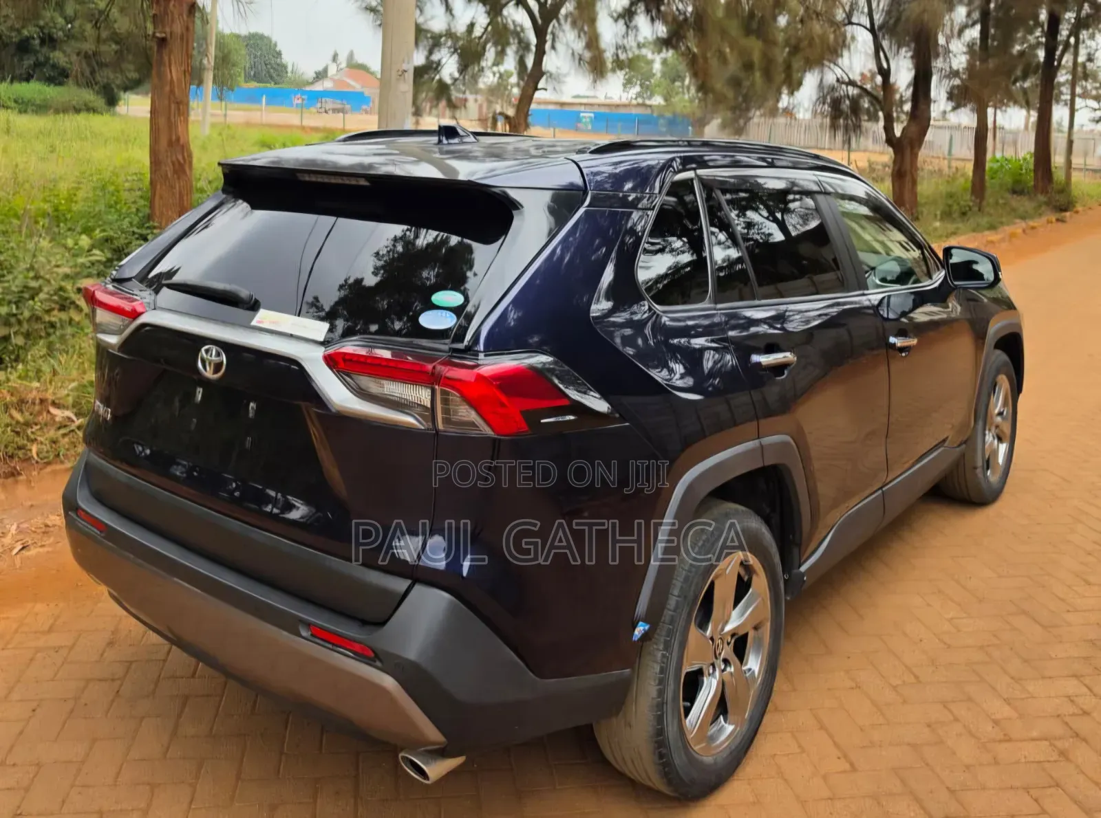 Toyota RAV4 2022 Blue