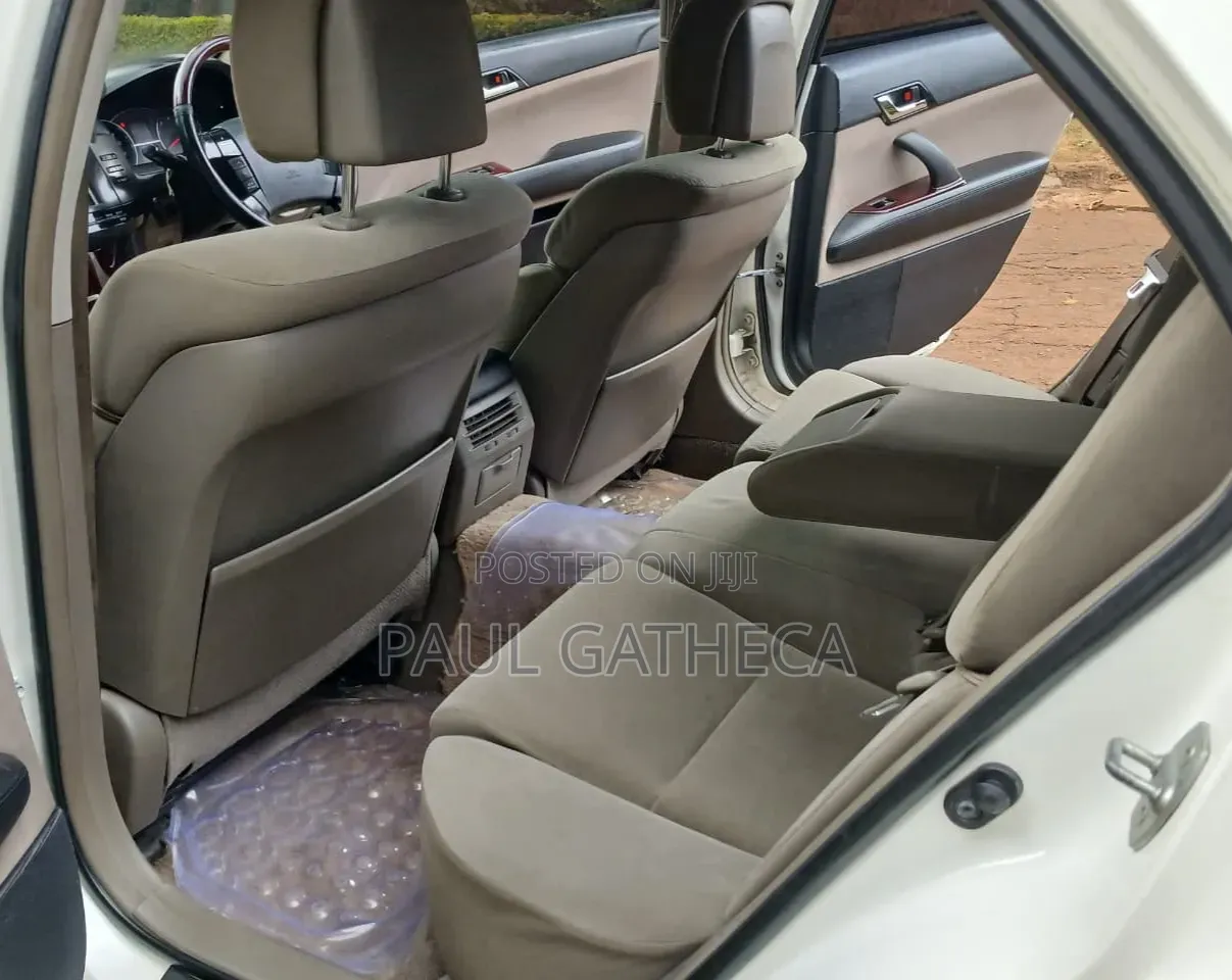 Toyota Mark X 2009 Off white