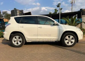 Toyota RAV4 2015 White