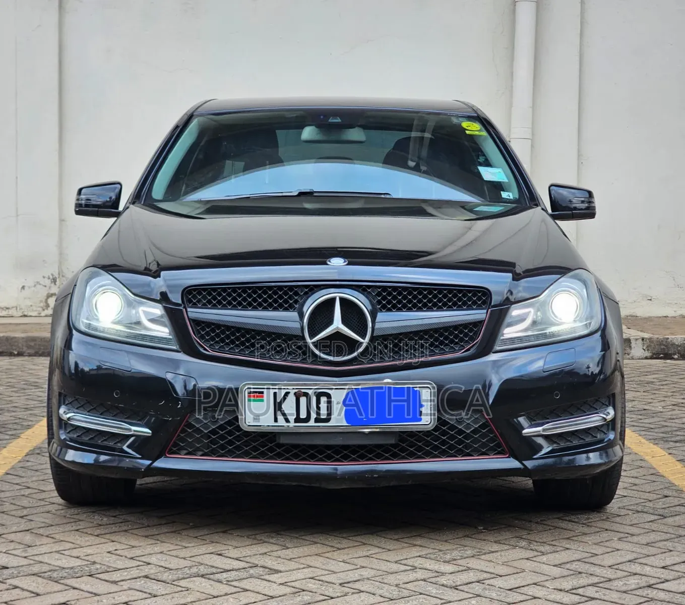 Mercedes-Benz C200 2014 Black