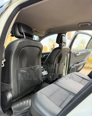 Mercedes-Benz C200 2011 White
