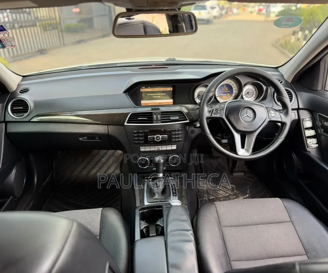 Mercedes-Benz C200 2011 White