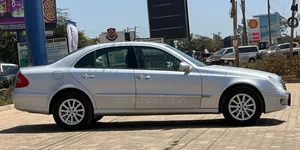 Mercedes-Benz E300 2009 Silver