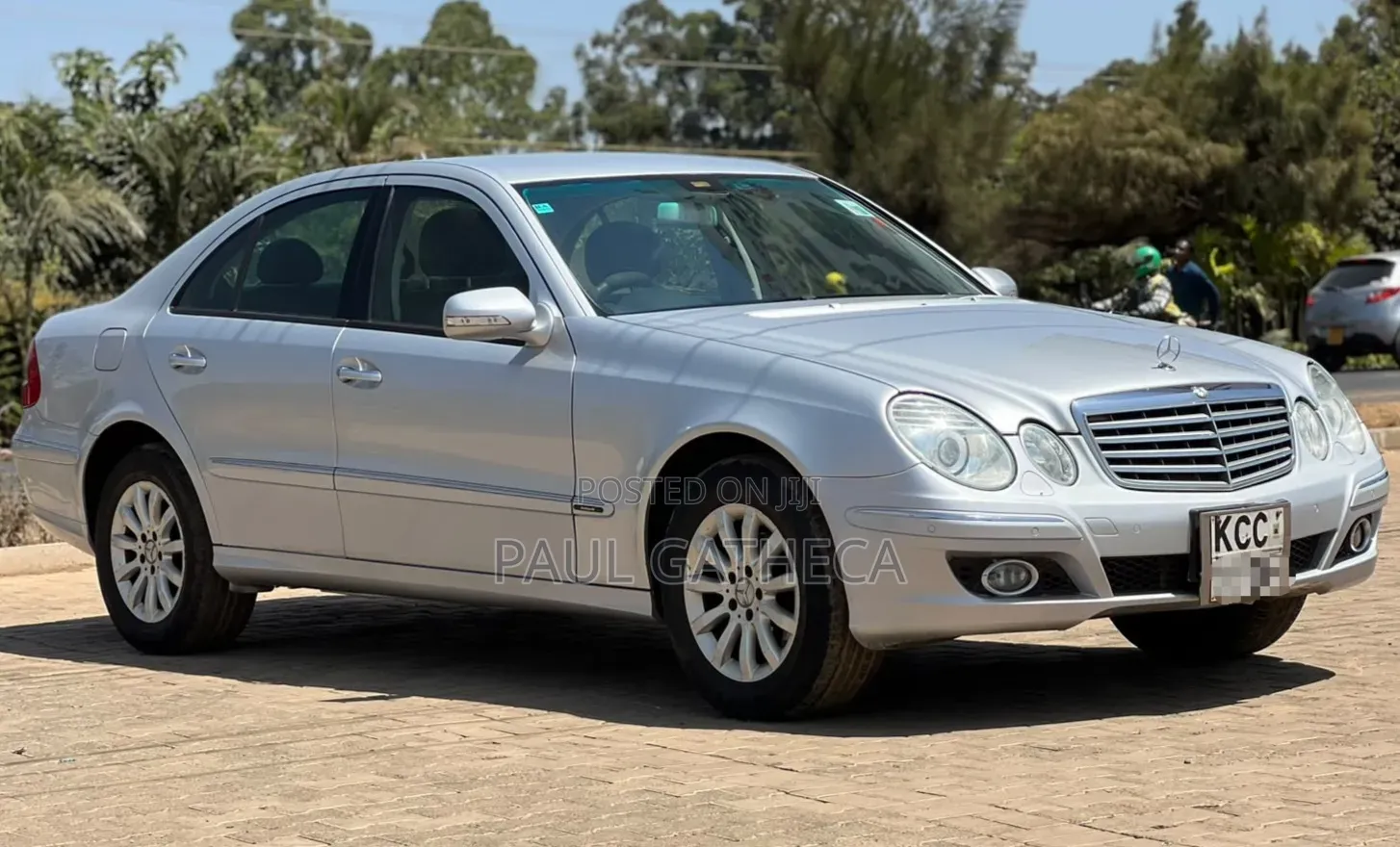 Mercedes-Benz E300 2009 Silver
