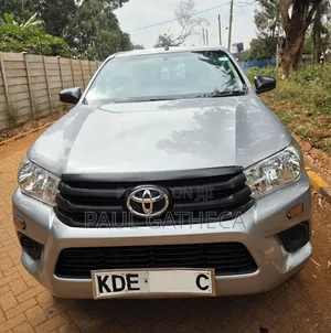Toyota Hilux 2021 Gray