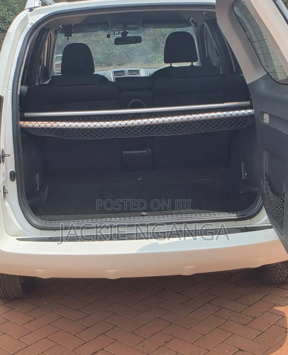Toyota RAV4 2011 White