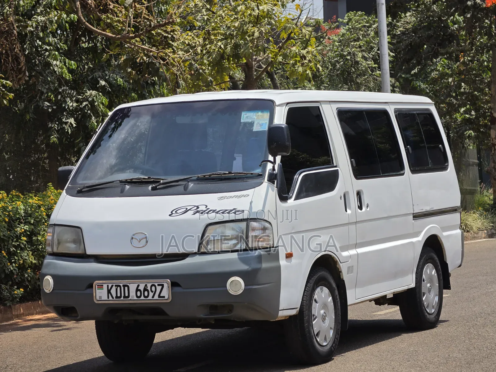 Mazda Bongo 2014 White