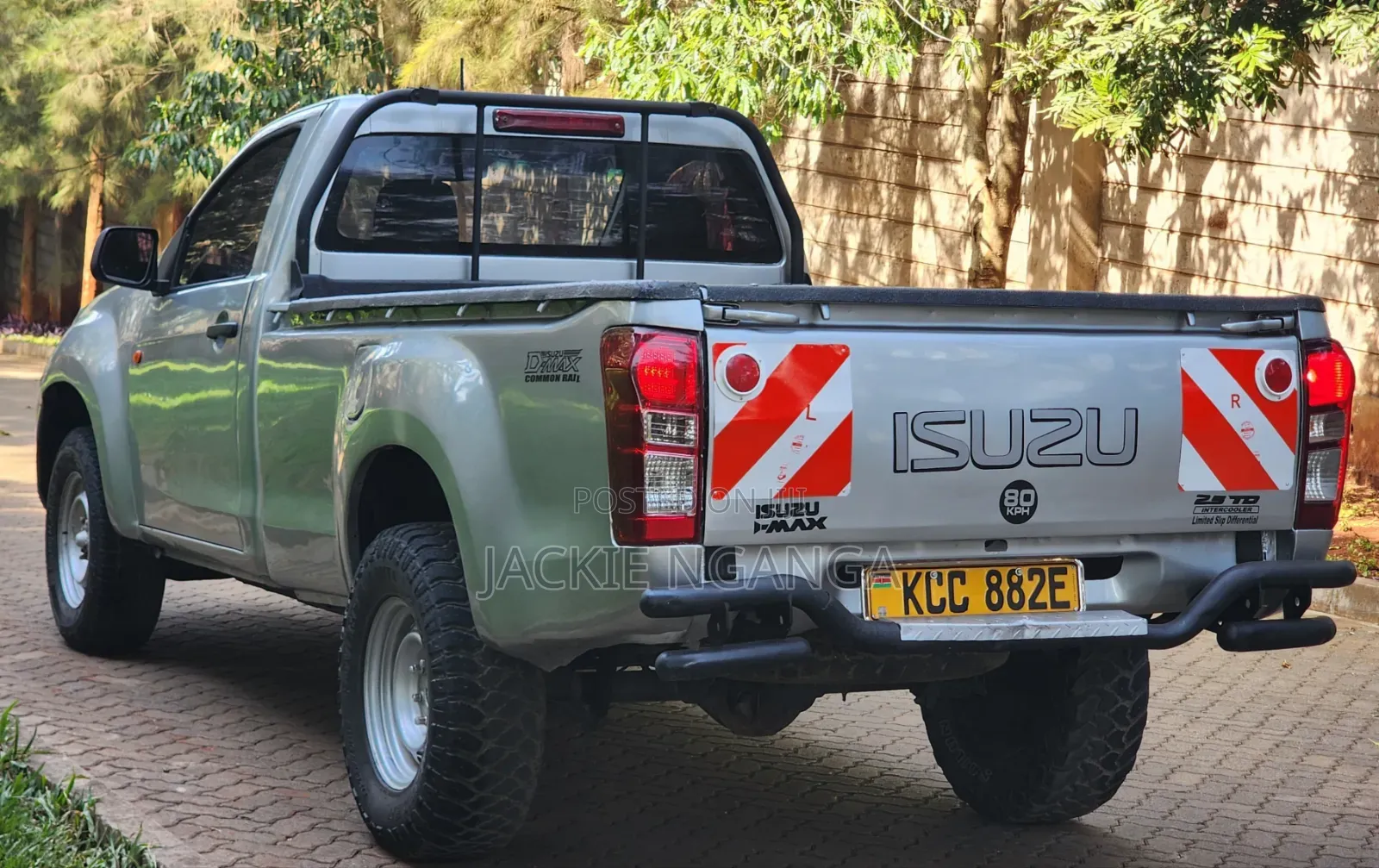 Isuzu D-MAX 2014 Gray