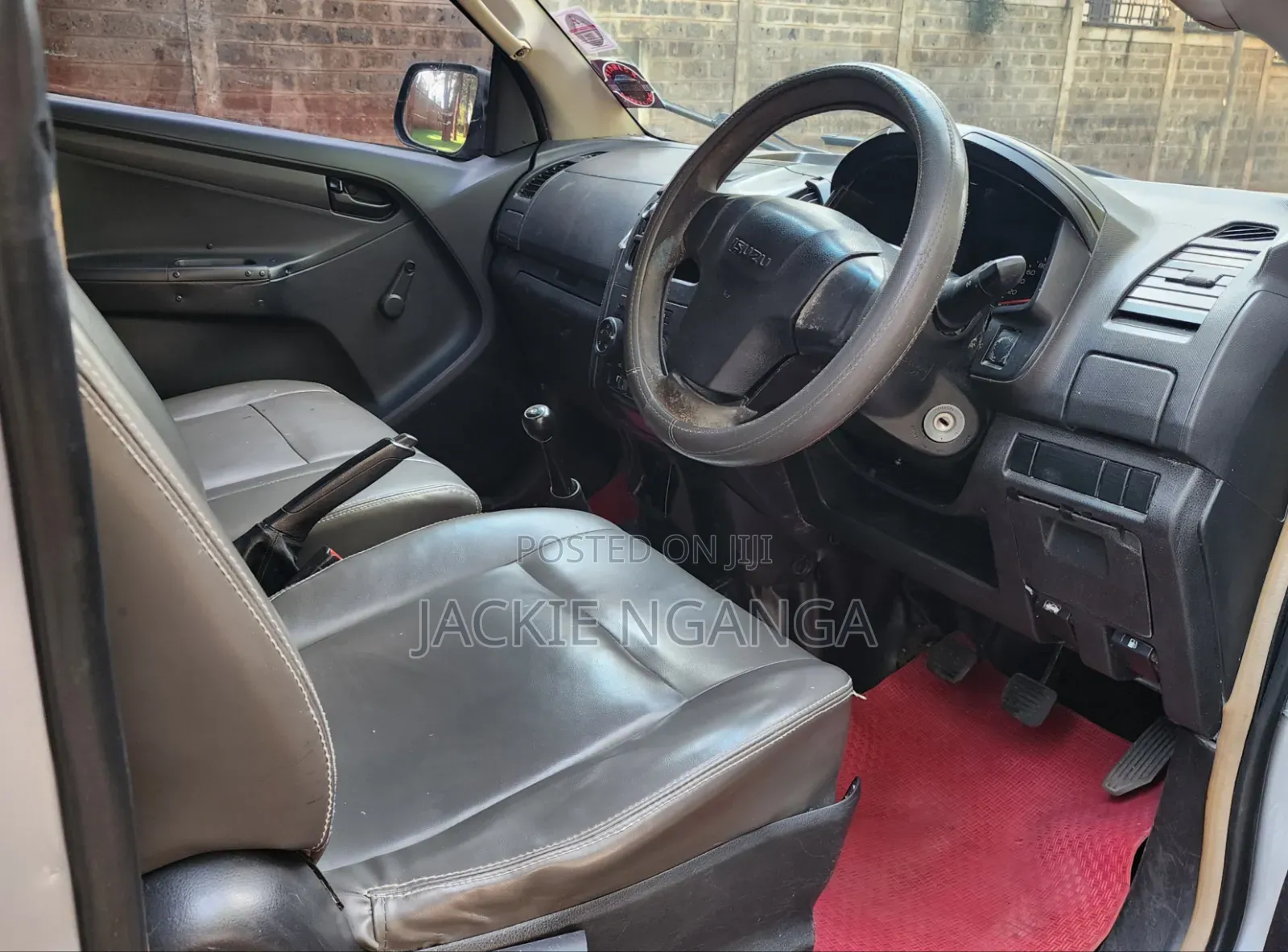 Isuzu D-MAX 2014 Gray